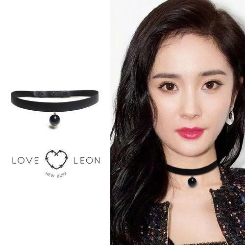 明星带项链,明星项链演绎时尚魅力